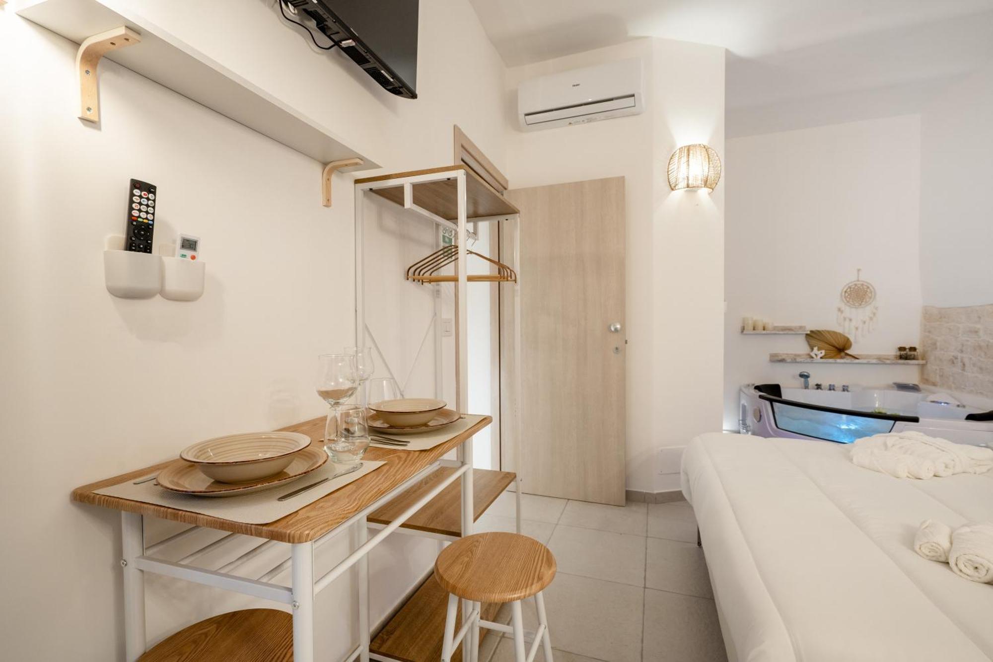 Dimora Giulia Luxury Suite And Room Castellana Grotte Eksteriør billede